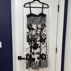 White House Black Market Black and White Floral Dress